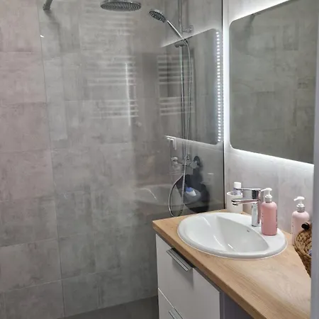 White Glove Deluxe Abstrakcja Parking Free Apartament Olsztyn (Warmian-Masurian)
